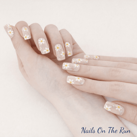 #nailsontherun #nail #nailwraps #semicuredwraps #frenchtipnailwraps